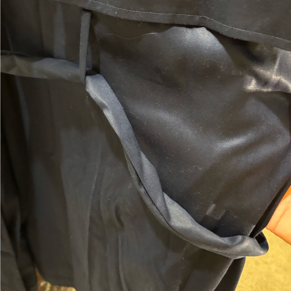 Chic Navy Trench Coat - Picture 4 of 10